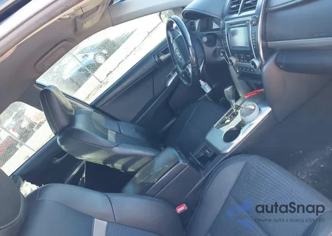 2014 Toyota Camry Se z USA, uszkodzony, nr VIN 4T1BF1FK6EU303513